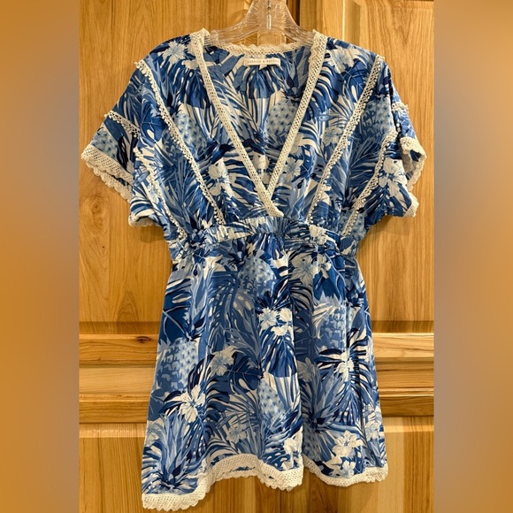 America & Beyond Tropical Dress with Lace and Pom Pom Trim Beach Summer Resort - Picture 1 of 12